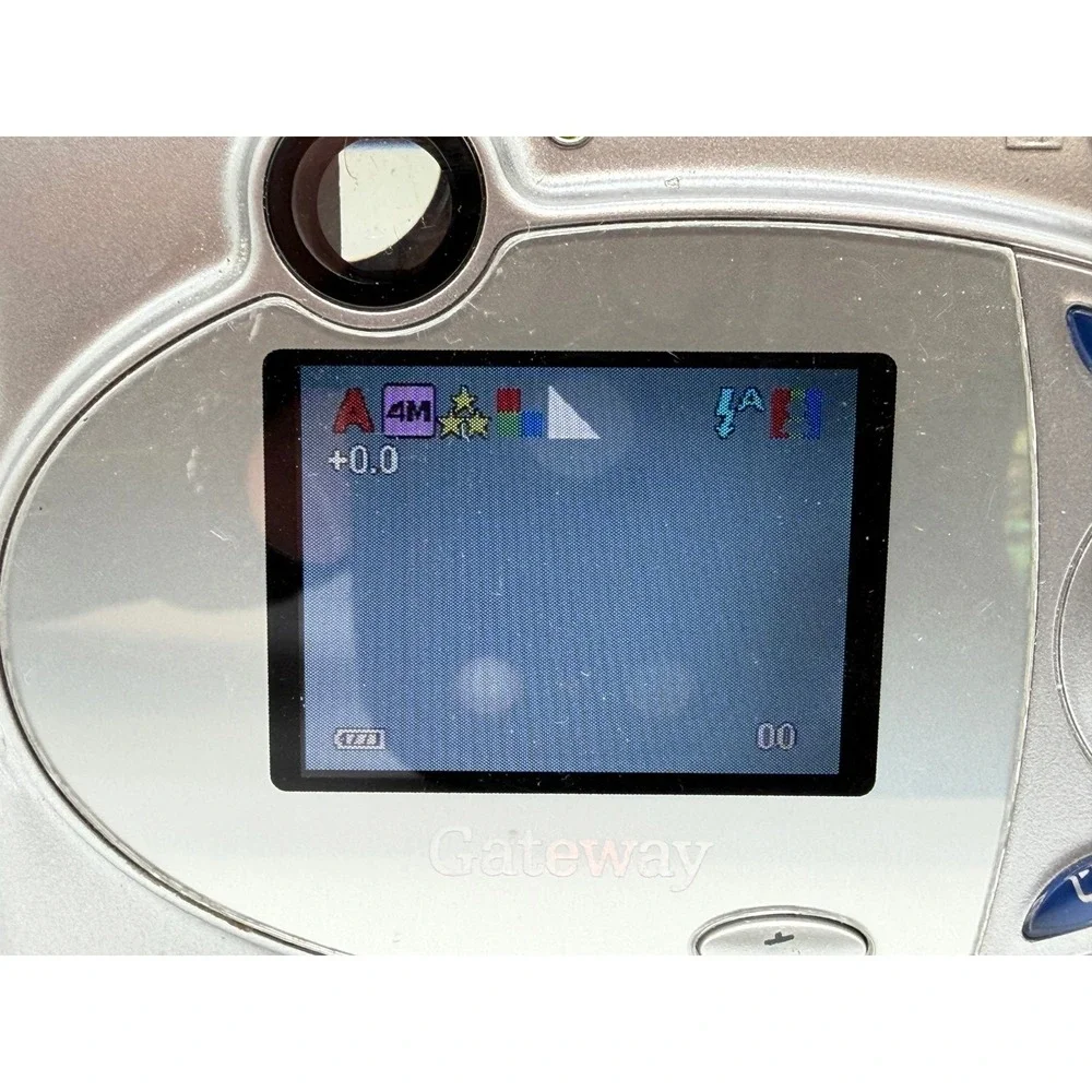 Gateway DC-M42 Digital Camera Silver 4.1MP 3X Optical Zoom Vintage Y2K Digicam